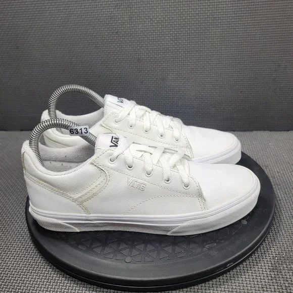 Vans Shoes Vans Seldan Shoes Womens Sz 65 White Leather Low